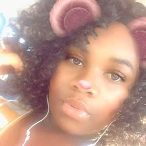 Meet your Posher, Ricia